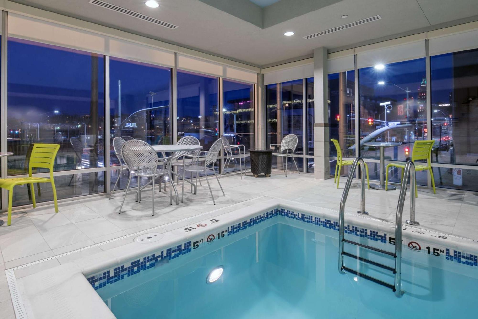 Home2 Suites Kansas City Downtown Esterno foto